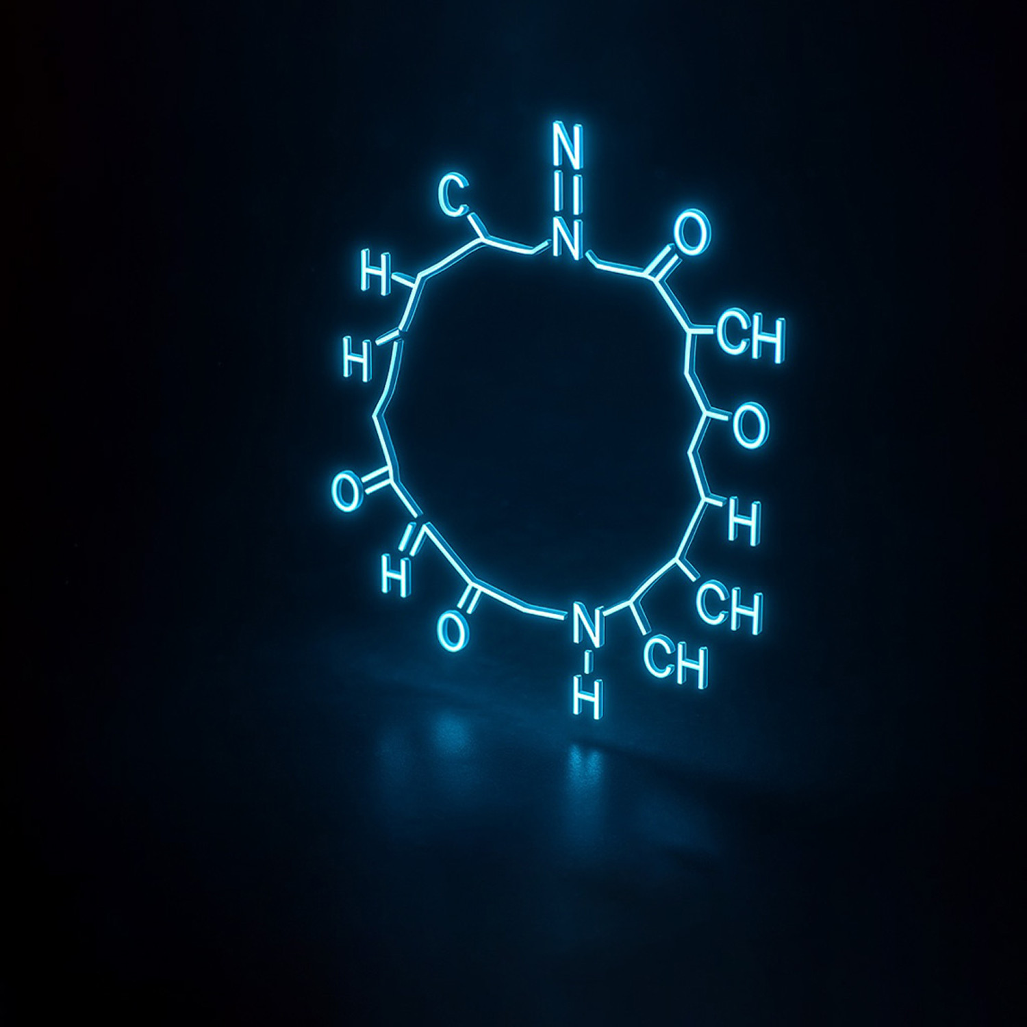 Merck & Co. signs $220M macrocyclic peptide deal with Unnatural Products after hailing ‘next wave of drug discovery’